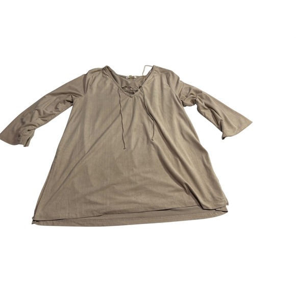 love on a hanger Tops - Love on a Hanger Tan Faux Suede Lace Up V-Neck Tunic Top Large J5672CADV